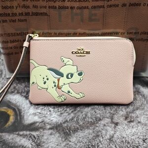 Coach fashion wallet